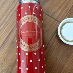 LADUREE 水筒の画像