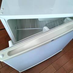 ユーイング・U-ING/ 1ドア冷蔵庫・UR-D05BF・2014年製の画像