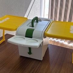 MOW (モウ) オリジナル クーラーボックス (テーブル付き)の画像