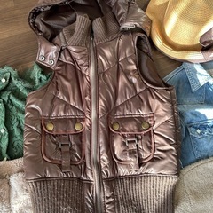 KRIZIA UNIQLO ベネトン　ダウンベストまとめ売りの画像