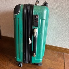 スーツケースの画像