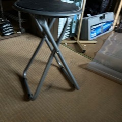 パイプ椅子の画像