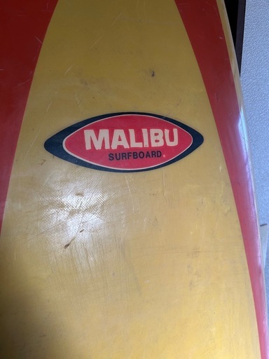 「MALIBU」ブランドのサーフボード