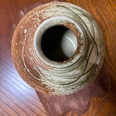 信楽焼　壺の画像