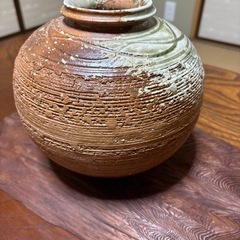 信楽焼　壺の画像