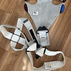 【お譲先決定しました】首座り前から使える抱っこ紐/ BabyBjornの画像