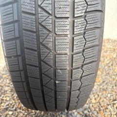 スタッドレス　タイヤのみ4本セット　195/60R16 2020年製の画像