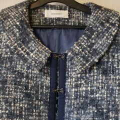 nesessaireジャケットの画像