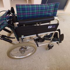 介助用車いすの画像