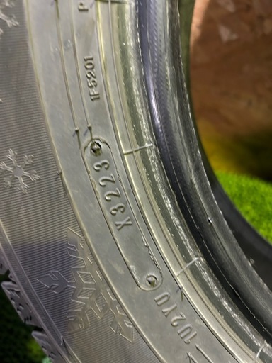ノーストレック175/65R15 84Q 23年 溝8割