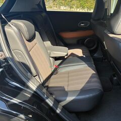 人気のコンパクトSUV！ヴェゼルハイブリッド！車検2年付♪支払方法相談可☆★の画像