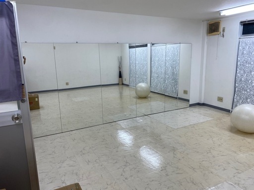 ダンス　スタジオ　美容院　大型ミラー 複数枚あり　アパレル　ファッション