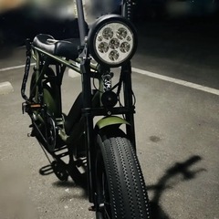 ブロンクスバギーの画像