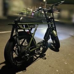 ブロンクスバギーの画像