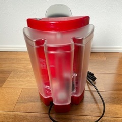 キューリグ コーヒーメーカー 本体＆カップツリーの画像