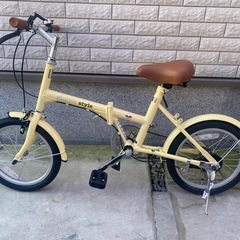 未使用品　折り畳み自転車　16インチの画像