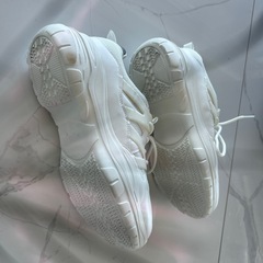 運動シューズの画像