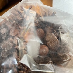 ハンドメイド　飾り　置物　松ぼっくり　どんぐり　あき秋の画像