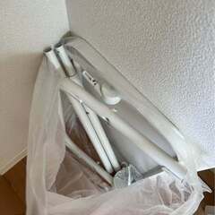 IKEA BJÖRKÅSEN ビョルコーセン ラップトップスタンド, ベージュの画像