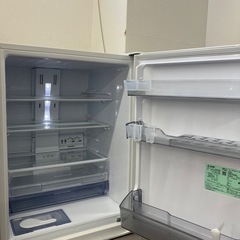「安心の6ヶ月保証付。【３ドア冷蔵庫 MITSUBISHI MR-CG33F-W 2021年製 330L 80L】取りに来れる方限定。」の画像