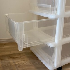 キャスター付き押入れ収納ケースの画像