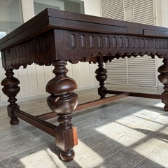 ヴィンテージテーブルの画像