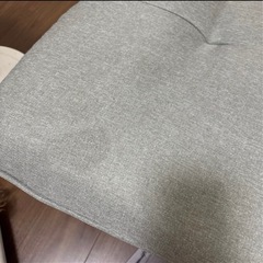 グレー ソファーの画像