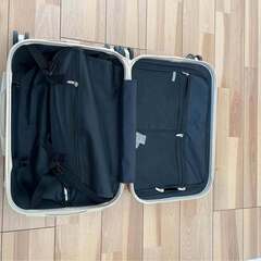 スーツケース キャリーケース レッドの画像