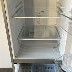 AQUA アクア2020年製 ノンフロン冷凍冷蔵庫126Lブラッシュシルバー AQR-13J-S お近くなら無料配達いたしますの画像