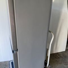 AQUA アクア2020年製 ノンフロン冷凍冷蔵庫126Lブラッシュシルバー AQR-13J-S お近くなら無料配達いたしますの画像