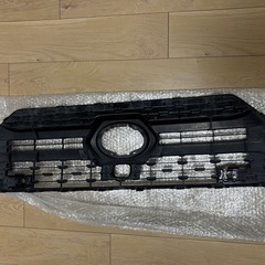 RAV4アドベンチャー　フロントグリル　　の画像