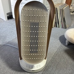 THREEUP セラミックファンヒーター CH-T2416 2024年製　中古品の画像