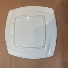 【引き取り限定】中古品　角皿　4枚セット　プレートの画像