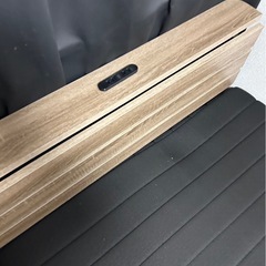 ニトリ 木製シングルベットフレーム&黒マットレスセット　コンセント付きの画像