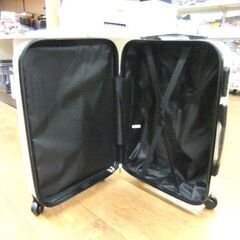 新品 Sサイズ HUNDRED キャリーケース 39L MCR-001 ハードケース ベージュ スーツケース キャスター付き キャリーバッグ 札幌市厚別区 厚別店の画像