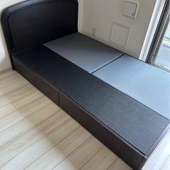 シモンズ セミダブルベットフレーム　引き出し収納付き　木製ベッドフレームの画像