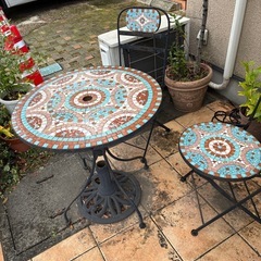 ガーデンテーブルセットの画像