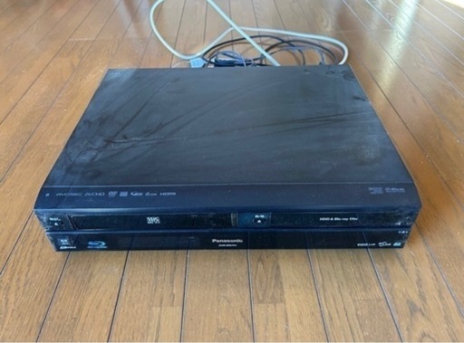 ブルーレイレコーダーVHSビデオ一体型、DMR-BR670V