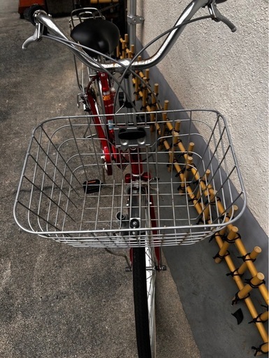 サザンポート　カゴ付き自転車　赤　26インチ　ギア、荷台付き