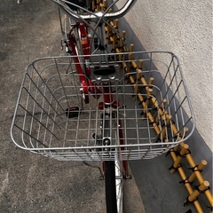 サザンポート　カゴ付き自転車　赤　26インチ　ギア、荷台付きの画像