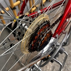 サザンポート　カゴ付き自転車　赤　26インチ　ギア、荷台付きの画像