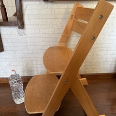 高さ調整可能　ダイニングチェアーの画像