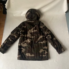 VANS OFF THE WALL バンズ ジャケット XS サイズ 迷彩柄 中古品  の画像