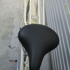 E671★限定特価　整備済み★ブリヂストン　カジュナ★ 中古自転車 【　26インチ　アイボリー　 】の画像