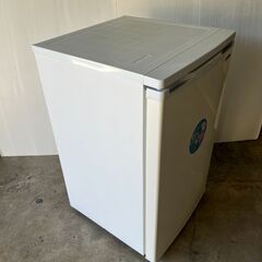 2020年製　冷凍庫ストッカー　 ホワイト ストライプ ACF-110E 　1ドア ／右開きタイプ ／100L　動作OKの画像