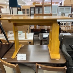 ダイニングてーテーブルの画像