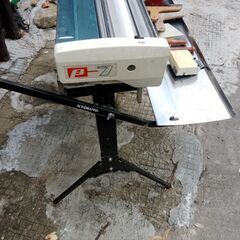 極東糊付け機B7  壁紙クロス 手動 糊付け機　24kgの画像