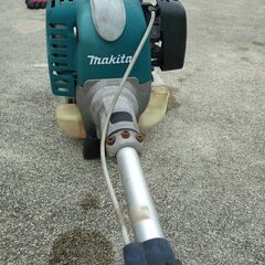 マキタ makita MEM428 草刈機 刈払機 4ストの画像
