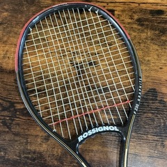 テニス🎾ラケット🏸ROSSIGNOLロシニョールF230汚れあり💦GRAPHITEグラファイト黒•赤の画像