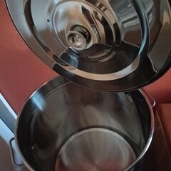 【値引き相談可】軽量ステンレス鍋の画像